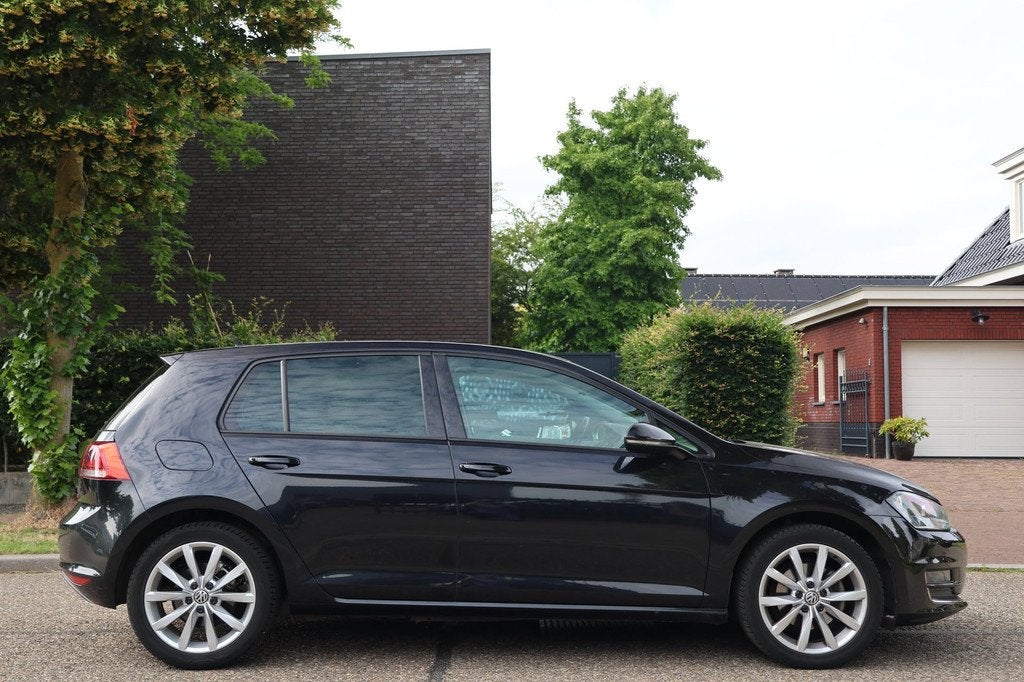 Volkswagen Golf 1.2 TSI Highline | 1e EIGENAAR | NAVI | CLIM, Voorwielaandrijving, Euro 5, Gebruikt, 4 cilinders