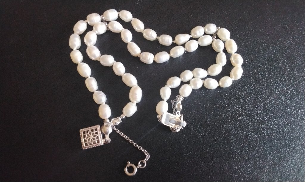 Prachtige Armband Authentieke Parels zilveren Luxe Slot, Sieraden, Tassen en Uiterlijk, Nieuw, Ophalen of Verzenden, Met edelsteen
