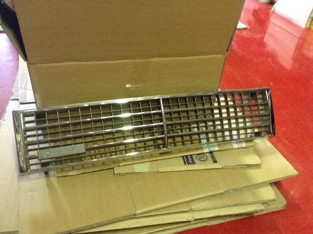Nieuwe diversen auto onderdelen Mazda 929, Auto-onderdelen, Ophalen of Verzenden, Nieuw, Mazda, Bumper