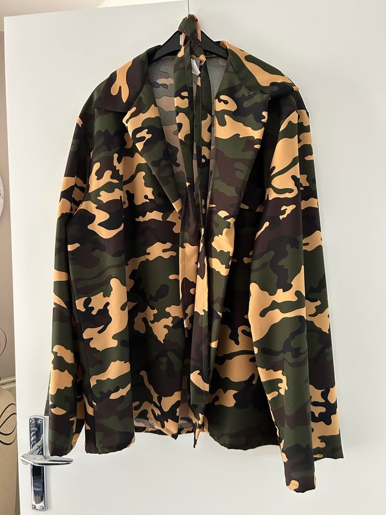 Camouflage  soldaten Kostuum/Pak - Nieuwstaat, Ophalen of Verzenden, Zo goed als nieuw, Maat 56/58 (XL)