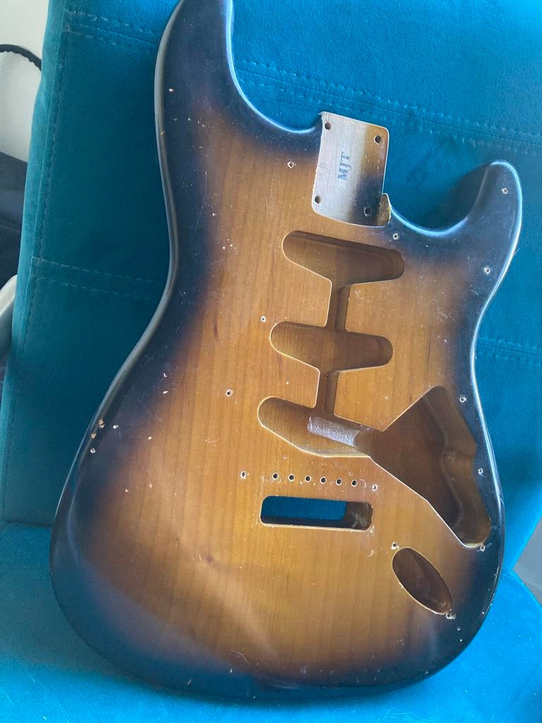 MJT Relic Strat Body - 2-Tone Sunburst, Muziek en Instrumenten, Instrumenten | Onderdelen, Ophalen of Verzenden, Gebruikt, Elektrische gitaar