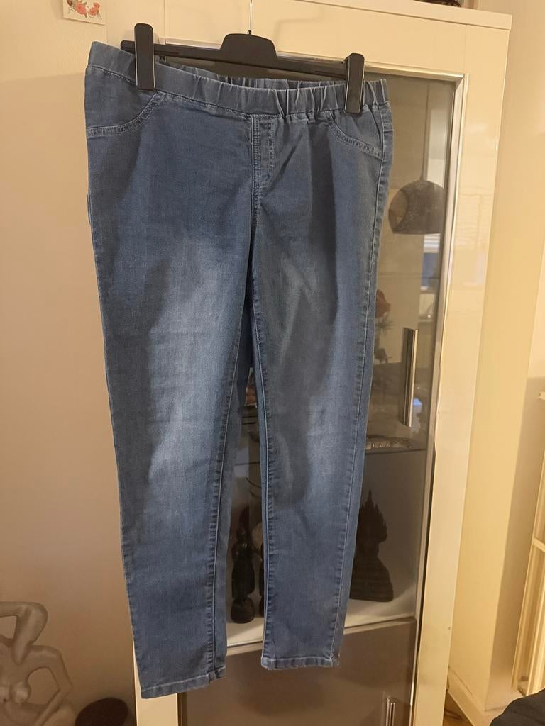 Blauwe Dames Jeans - nieuw Zeeman maat 44, Ophalen of Verzenden, Nieuw, Blauw, W33 - W36 (confectie 42/44)