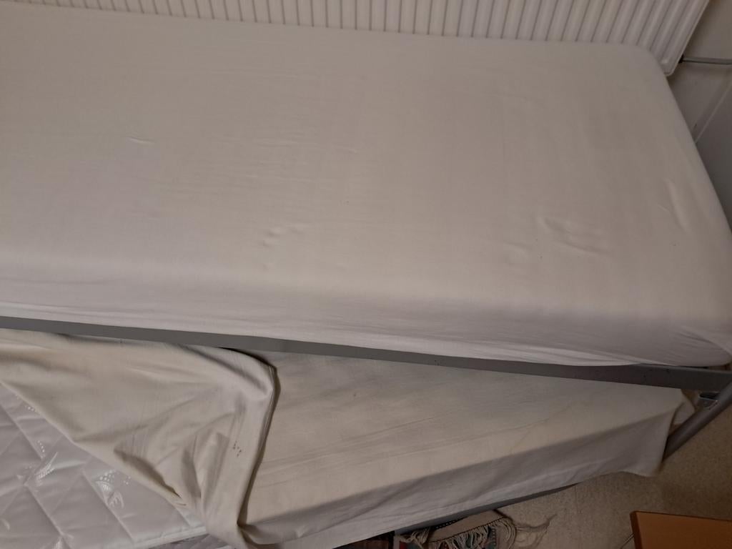 BED MET ONDERSCHUIF BED, Ophalen, Zo goed als nieuw, Tweepersoons