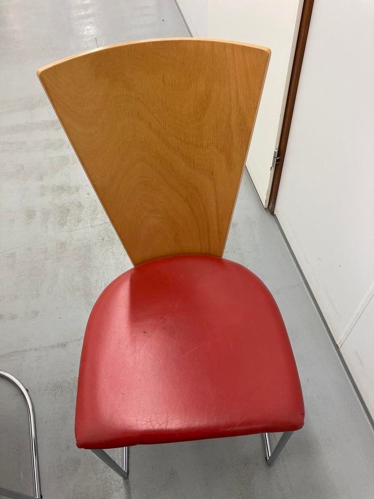 Drie eethoekstoelen rood leder houten rug chroom onderstel, Huis en Inrichting, Stoelen, Ophalen, Drie, Zo goed als nieuw, Hout