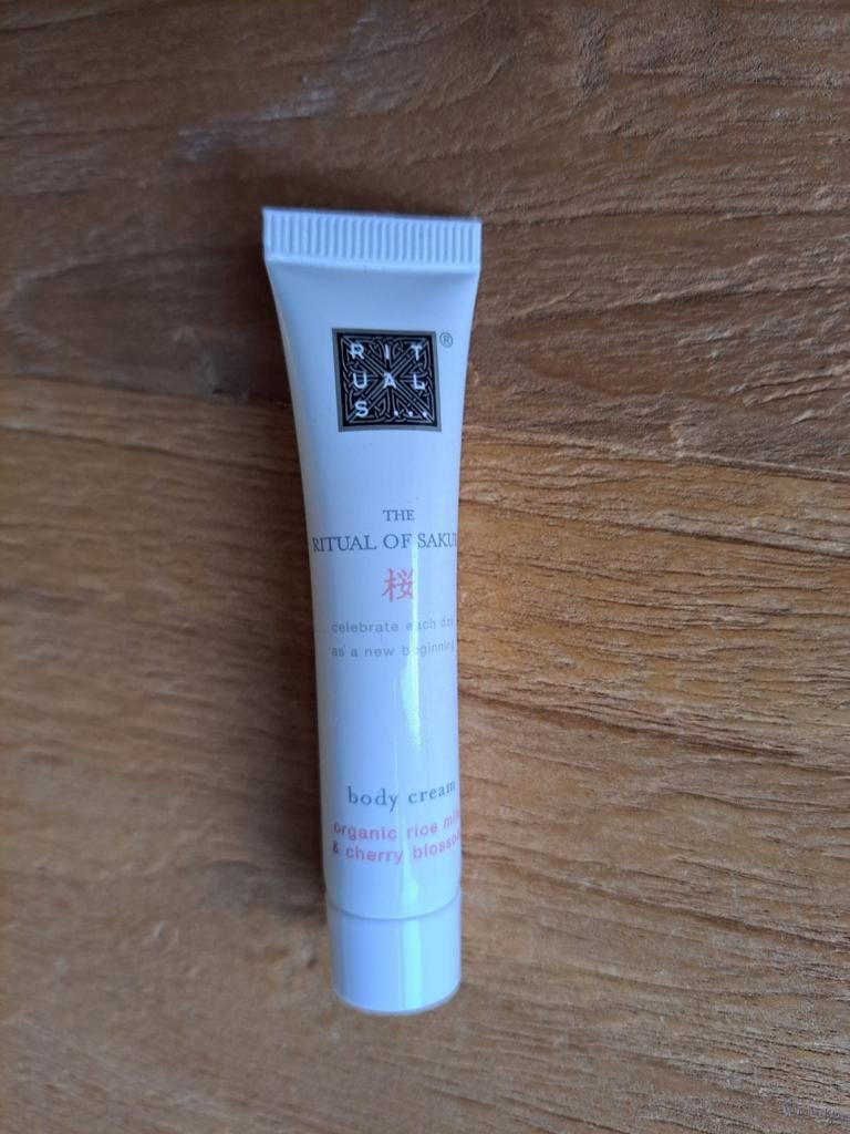 Rituals Sakura Body Cream - Mini, Ophalen of Verzenden, Nieuw, Bodylotion, Crème of Olie