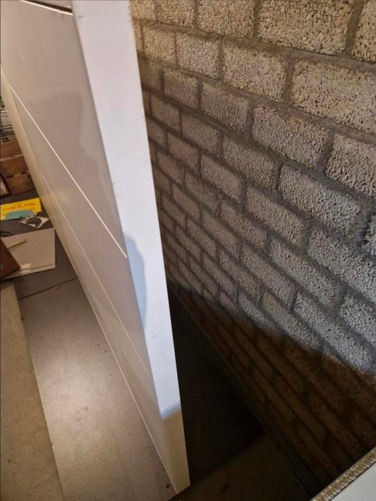 Slatwall kledingrekken wit en bruin, Ophalen, P, E, Mdf