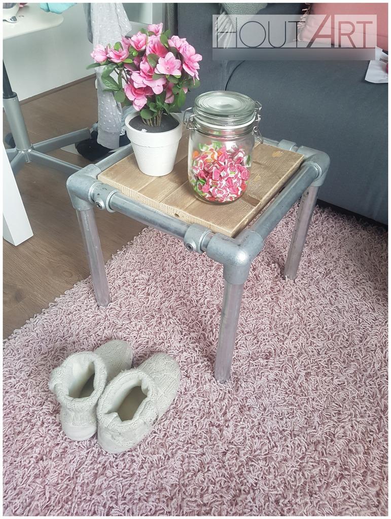 Nachtkastje steigerbuis met gebruikt steigerhout, Huis en Inrichting, Slaapkamer | Nachtkastjes, Minder dan 45 cm, Metaal of Aluminium