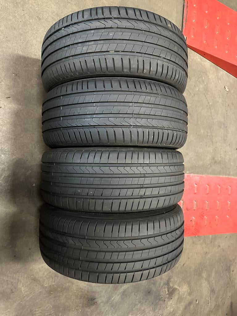 255 55 18 / 236 60 18 / 245 45 18 / 235 40 18 / 235 45 18, Auto-onderdelen, Banden en Velgen, 18 inch, Nieuw, Ophalen of Verzenden
