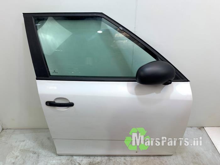 Portier 4Deurs rechts-voor van een Skoda Fabia (LF9E), Auto-onderdelen, Gebruikt, -, Deur, -