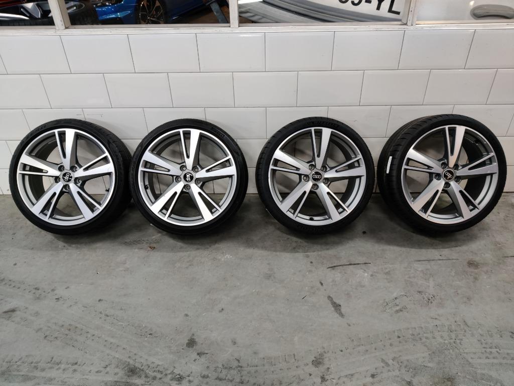 Audi OEM RS3 19 inch zomerset blade grijs🔆, Gebruikt, Banden en Velgen, 235 mm, Personenwagen