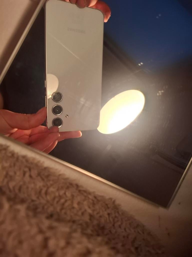 Samsung Galaxy A55 5G - Nieuw!, Huis en Inrichting, Lampen | Spots, Zo goed als nieuw, Overige materialen, Ophalen of Verzenden