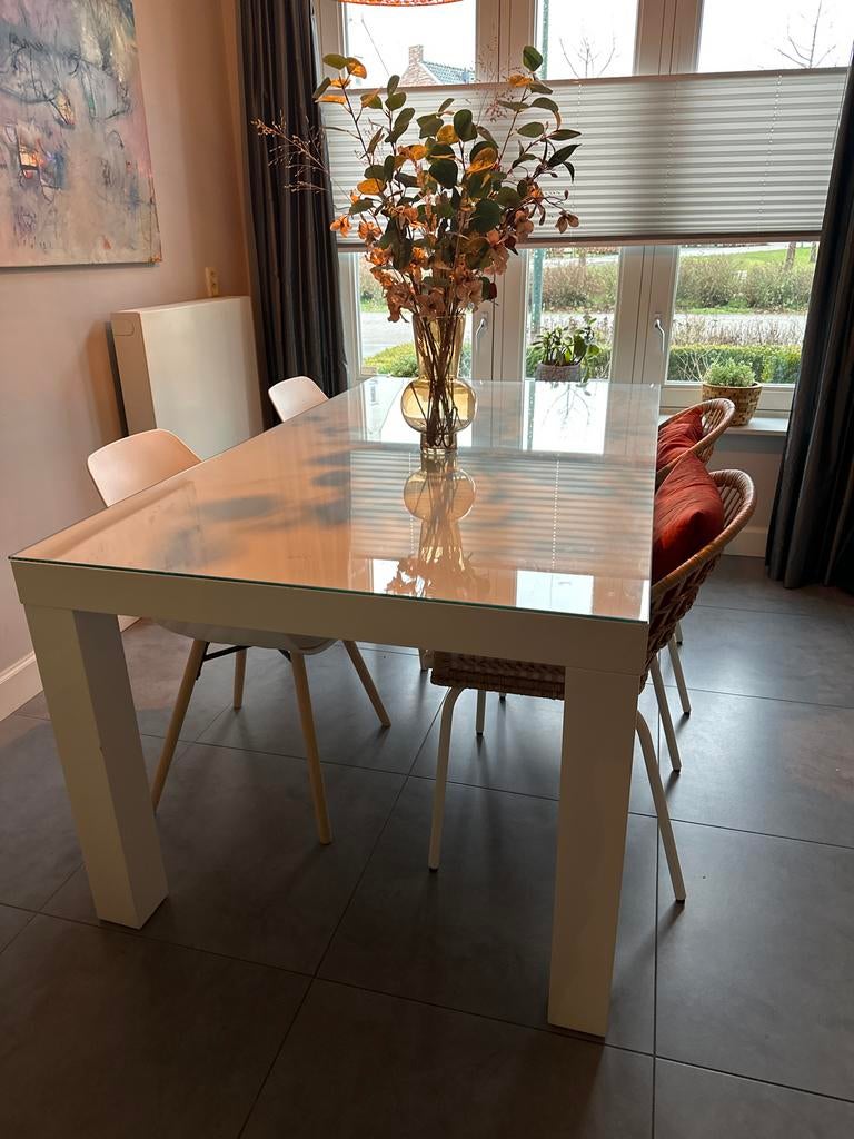 Witte eettafel + 4 stoelen Goossens, Ophalen, Gebruikt, 100 tot 150 cm, Glas