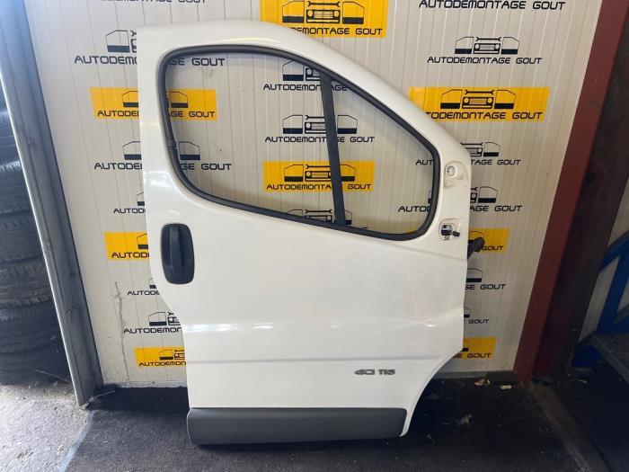 Portier 2Deurs rechts van een Renault Trafic (OD31), Gebruikt, Renault, Deur