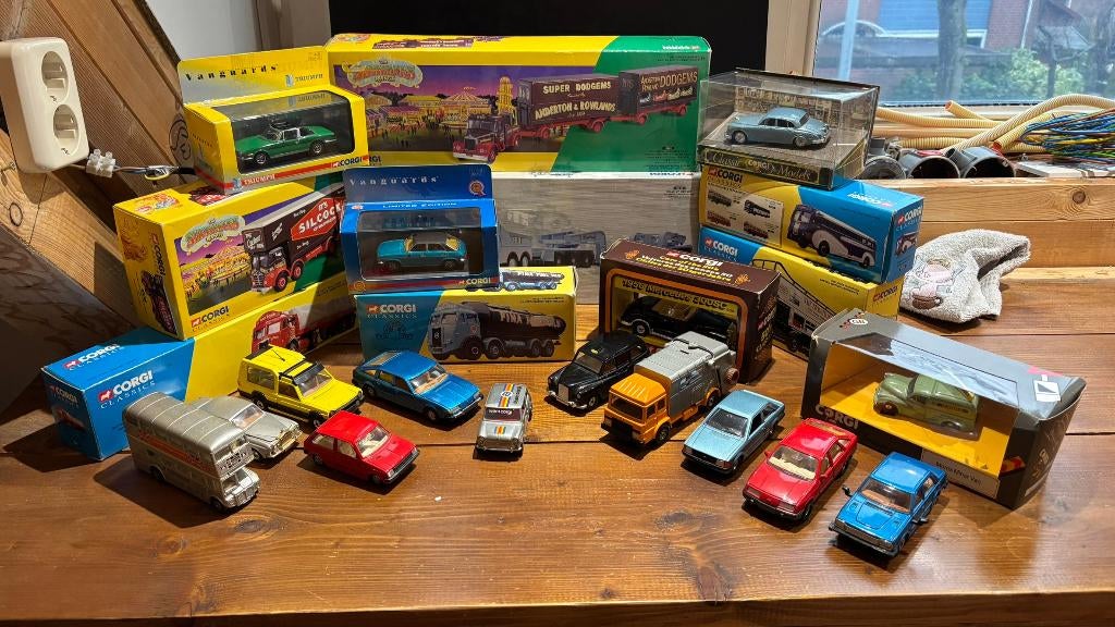 Corgi - diverse modellen, Ophalen of Verzenden, Zo goed als nieuw, Auto, Corgi