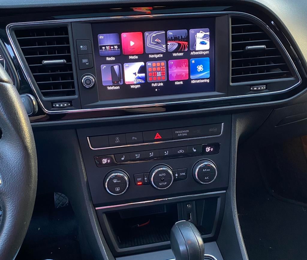 Mei actie! Seat Leon mib 2 incl 8” display, Auto diversen, Ophalen of Verzenden, Zo goed als nieuw