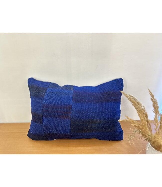 Modern Kelim Kussenhoes met Vulling 60x40 cm, Ophalen of Verzenden, Nieuw, Blauw, Rechthoekig