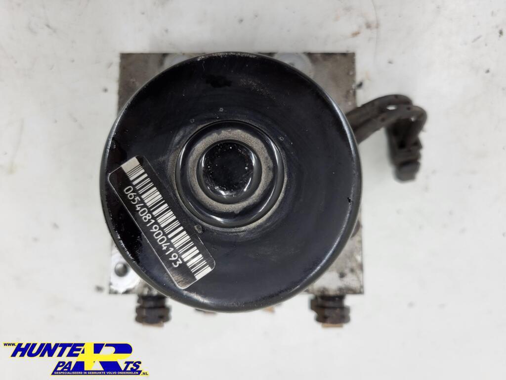 ABS pomp Volvo V70/S60/S80/C70 ('97-'09) 9472968, Gebruikt, Ophalen of Verzenden, Volvo, Volvo