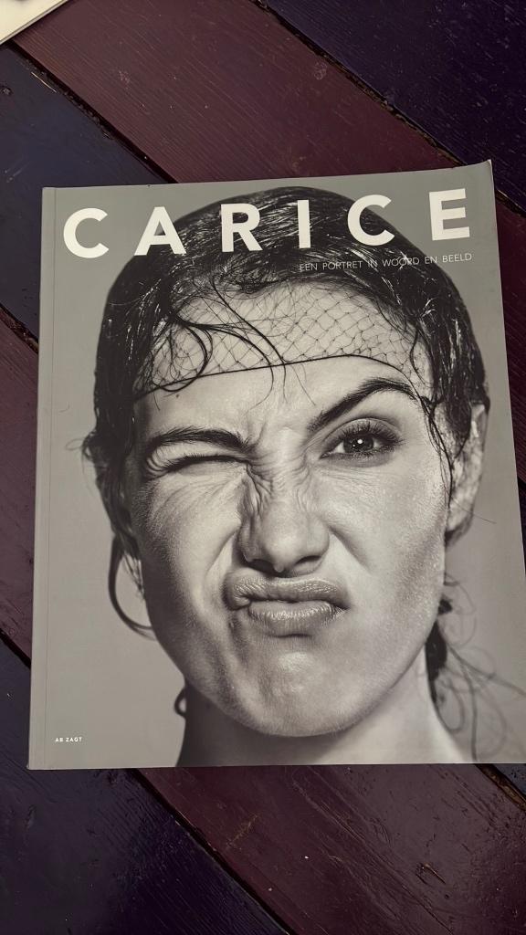 Carice - een portret in woord en beeld, Ophalen of Verzenden, Gelezen, Fotografie algemeen