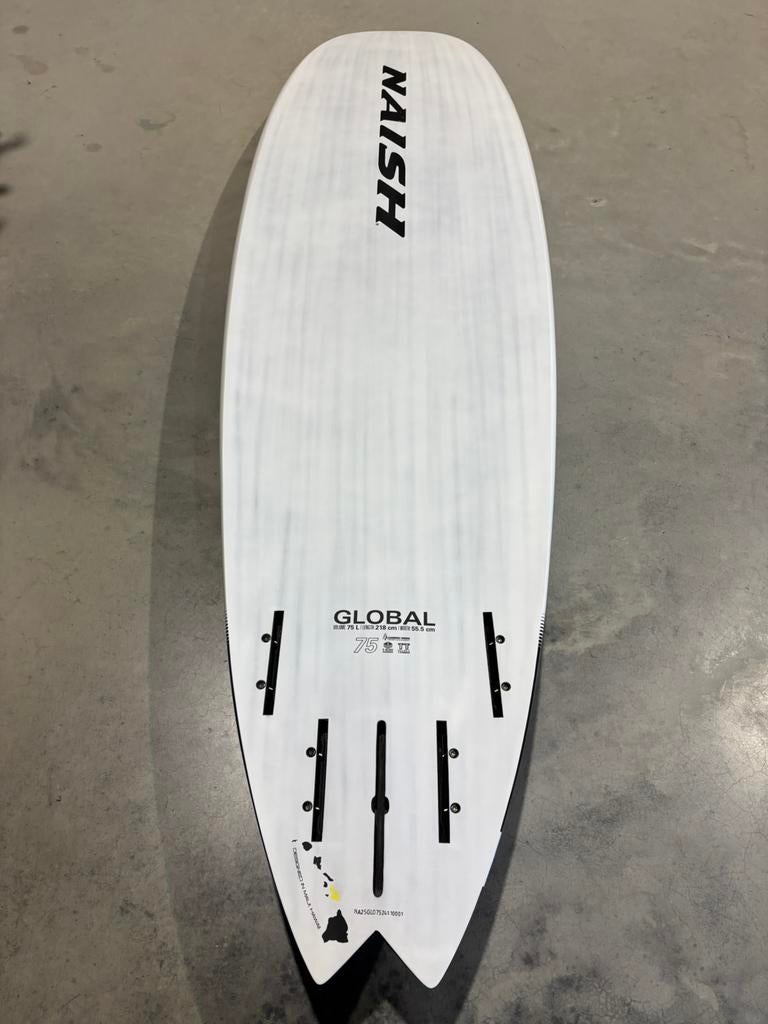 Naish Global 2025 - 75L / NIEUW, Ophalen, Minder dan 250 cm, Nieuw, Met vin(nen)