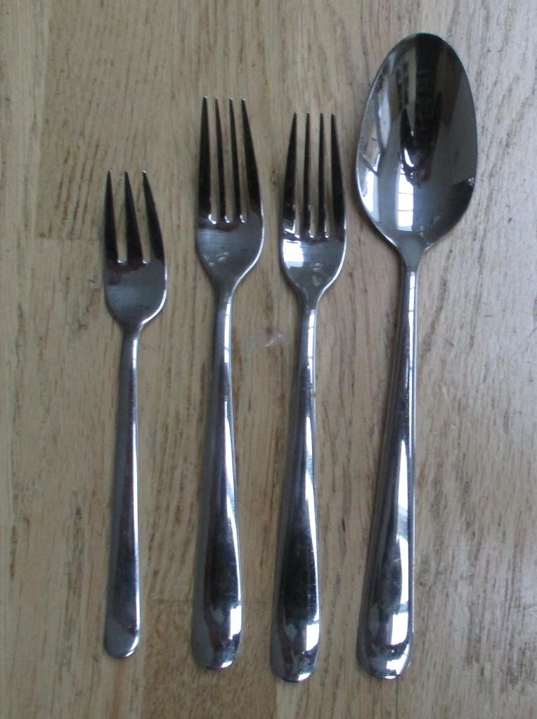 keuken bestekdelen BSF 18/10 Melody?? zie foto, Huis en Inrichting, Keuken | Bestek, Ophalen of Verzenden, Gebruikt, Rvs of Chroom
