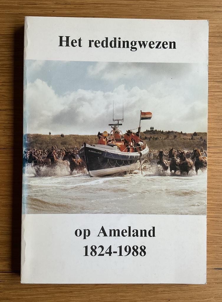 Het reddingwezen op Ameland 1824-1988, Boeken, Geschiedenis | Stad en Regio, Ophalen of Verzenden, Gelezen