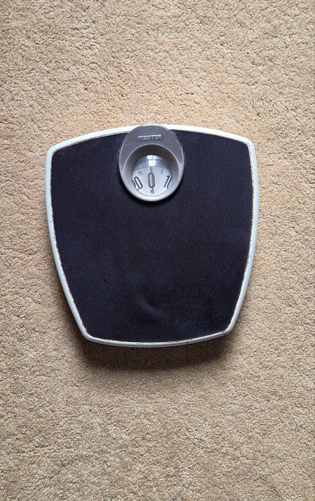 Retro vintage personenweegschaal  Analoog Heister weegschaal, Gebruikt, 100 kg of meer, Ophalen of Verzenden, Personenweegschaal