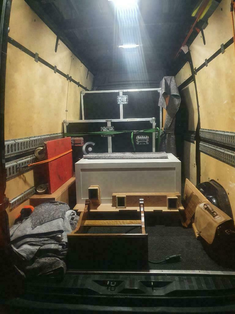 Foto 9 van Meubeltransport, kunstvervoer, regionaal / internationaal