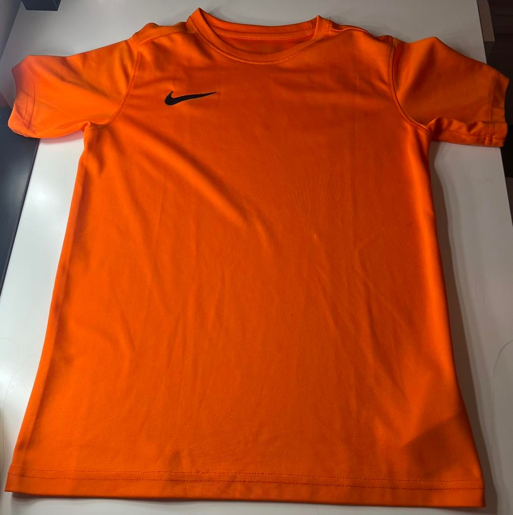 Nike  oranje dri-fit T-shirt maat137-147, Oranje, Ophalen of Verzenden, Voetbal, Gedragen