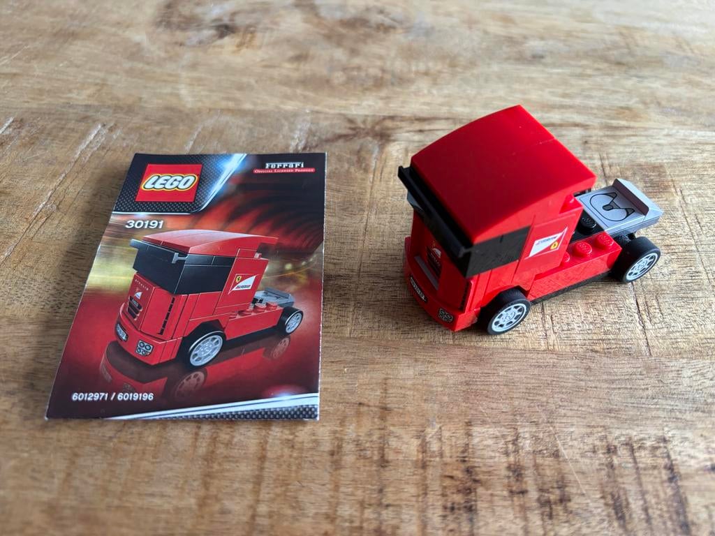 Lego Ferrari Truck 30191 - Compleet met instructie, Kinderen en Baby's, Speelgoed | Duplo en Lego, Ophalen of Verzenden, Zo goed als nieuw