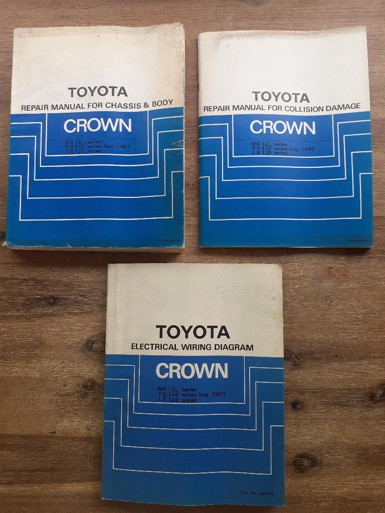 3 Originele WERKPLAATSHANDBOEKEN voor TOYOTA CROWN SERIES, Verzenden