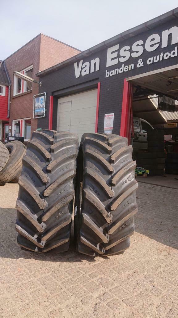 440 /65-24 380/90-46 340/85-48 710/70r38 16.9r24 540/65R30, Ophalen