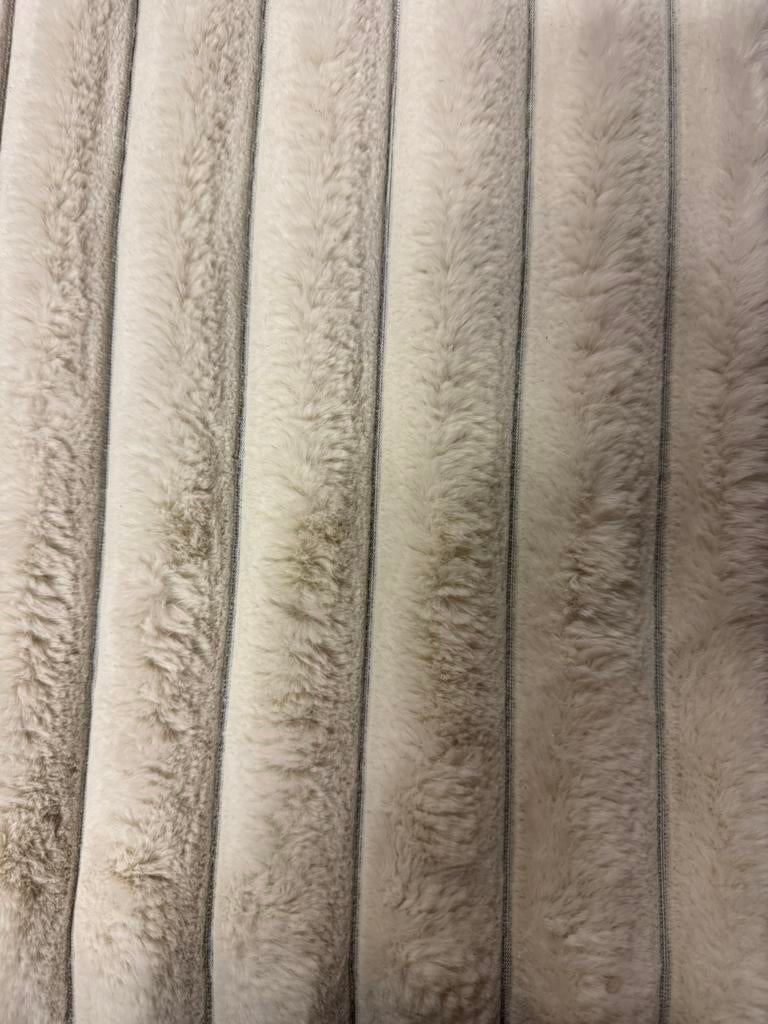 Fluffy kleed 200/280cm, 150 tot 200 cm, Ophalen of Verzenden, Crème, Rechthoekig