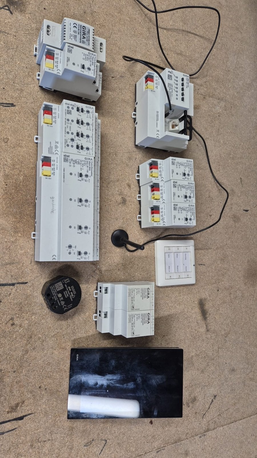 Gira enet systeem ,Gira G1 touchescreen, Ophalen of Verzenden, Zo goed als nieuw, Gira, Overige typen