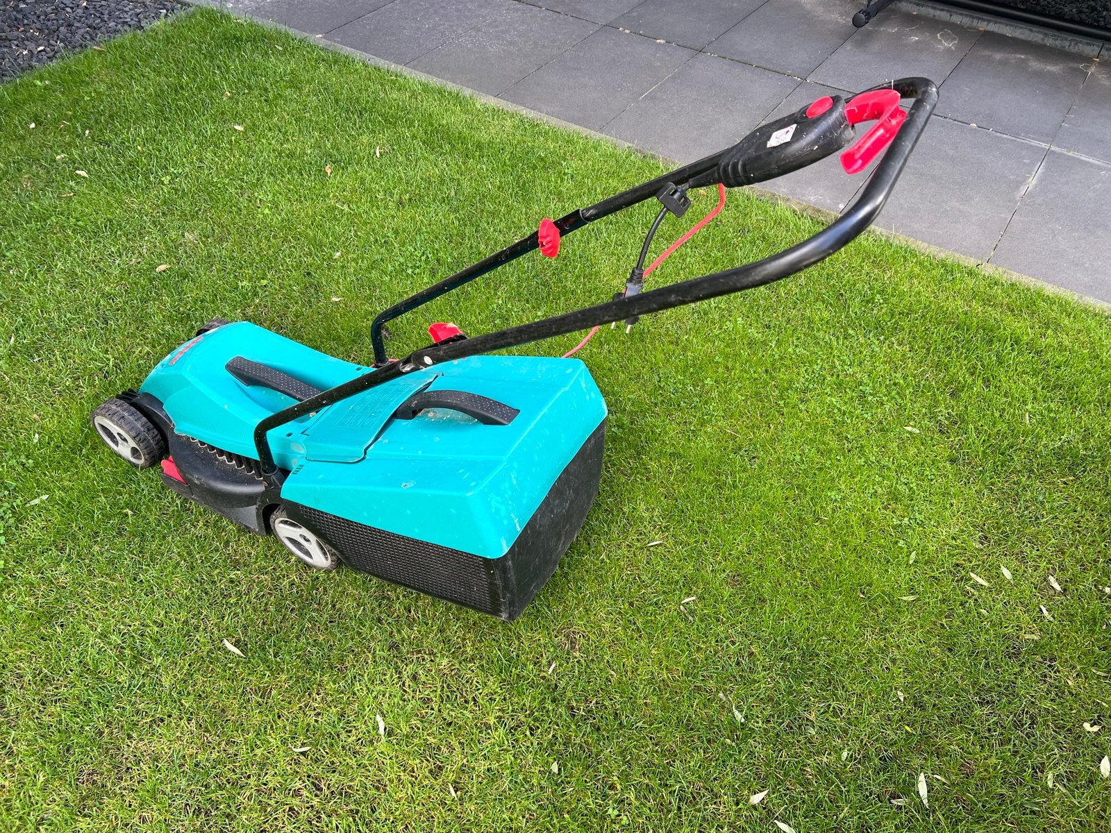 Bosch Rotak 32 elektrische grasmaaier met opvangbak, Ophalen, Cirkelmaaier, Gebruikt, Elektrische grasmaaier