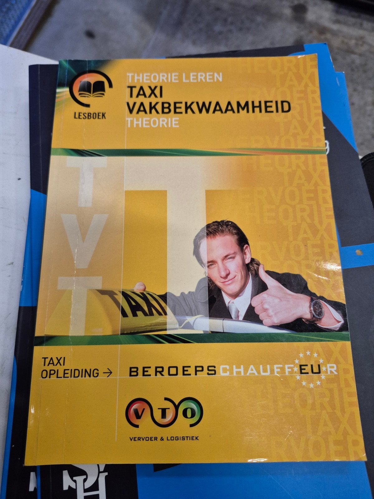 Theorie Leren Taxi Vakbekwaamheid Theorie VTO, Ophalen of Verzenden, Zo goed als nieuw, MBO, VTO Vervoer & Logistiek