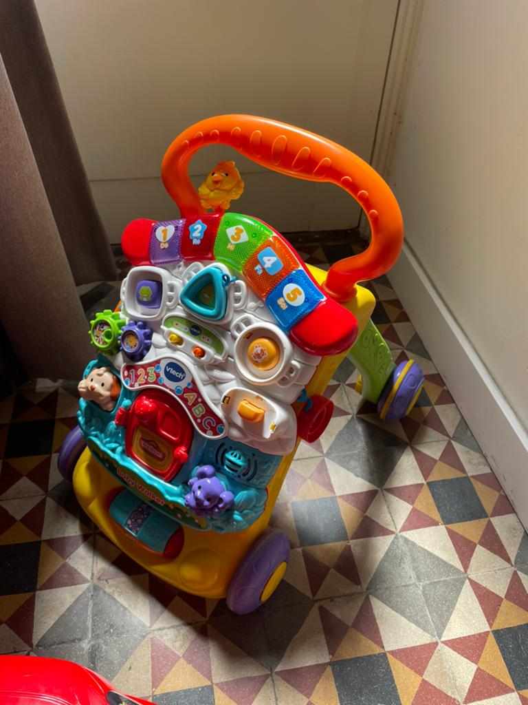 V-tech loopwagen, Kinderen en Baby's, Speelgoed | Vtech, Ophalen of Verzenden, Zo goed als nieuw, 6 maanden tot 2 jaar