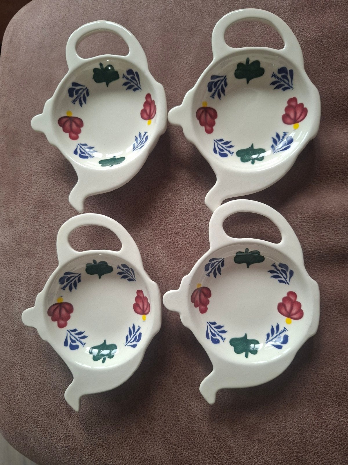 4 boerenbont theezakjes houders van boch, Ophalen of Verzenden, Zo goed als nieuw, Aardewerk, Overige typen