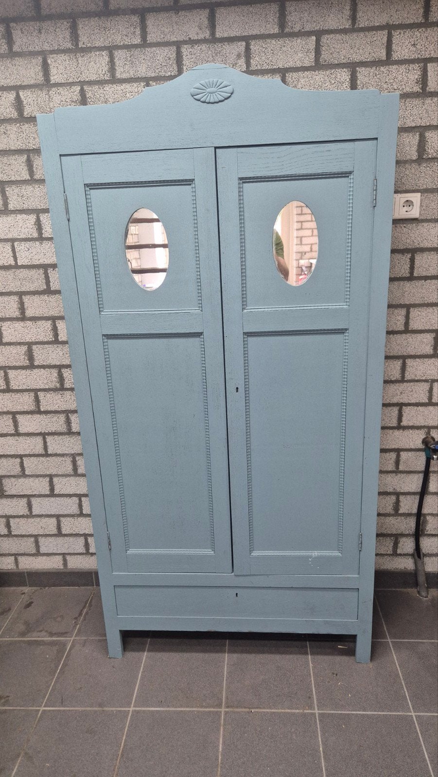 Antieke kast, Ophalen