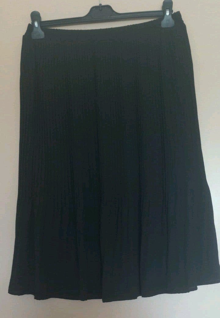 Zwarte midi rok plissé stof mt L Vero Moda, Kleding | Dames, Vero Moda, Zwart, Maat 42/44 (L), Nieuw