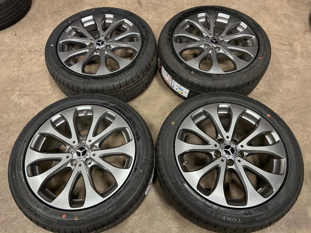 18 inch originele velgen + zomerbanden Mercedes Vito), 18 inch, Banden en Velgen, Ophalen of Verzenden, Mercedes
