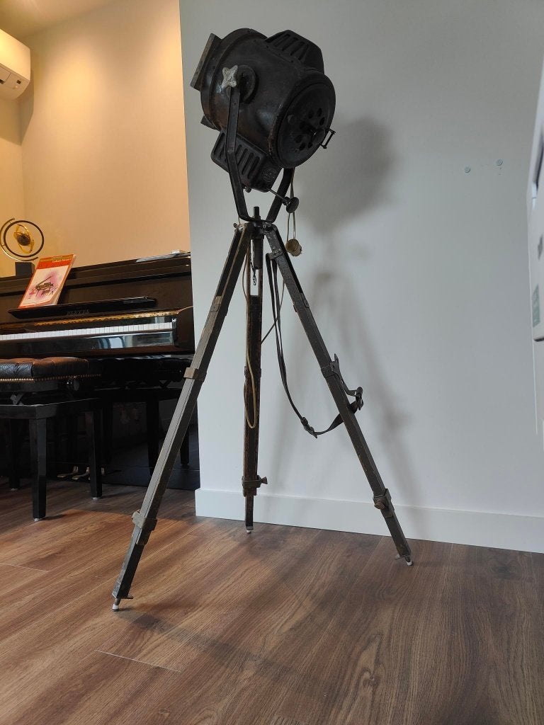 Vloer lamp industrieel, Ophalen, Gebruikt, 100 tot 150 cm, Natuurlijk materiaal