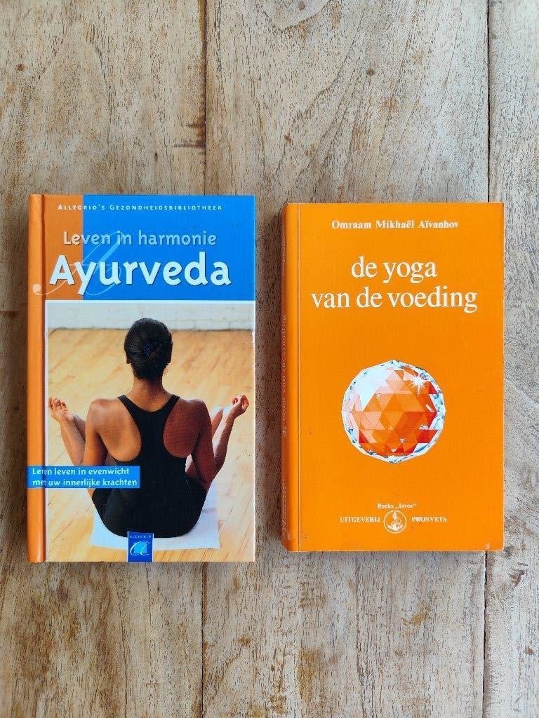 Ayurveda en Yoga van de Voeding - 2 Gezondheidsboeken, Gelezen, Dieet en Voeding, Diverse auteurs, Ophalen of Verzenden