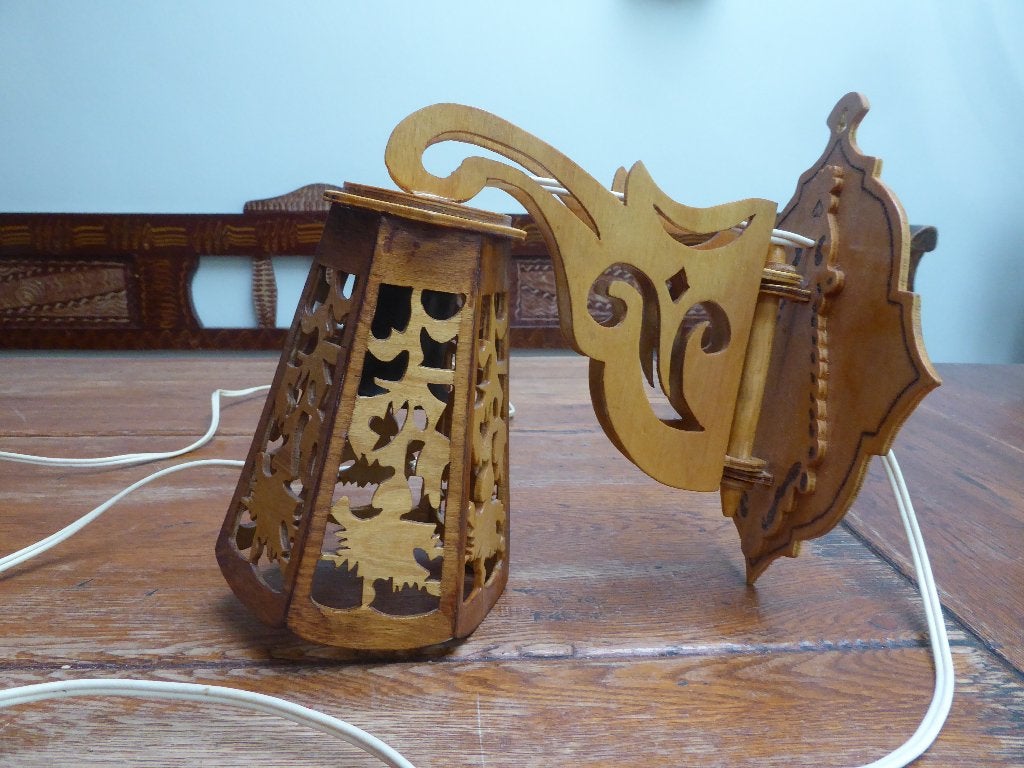 Vintage houten wandlampje, Ophalen of Verzenden
