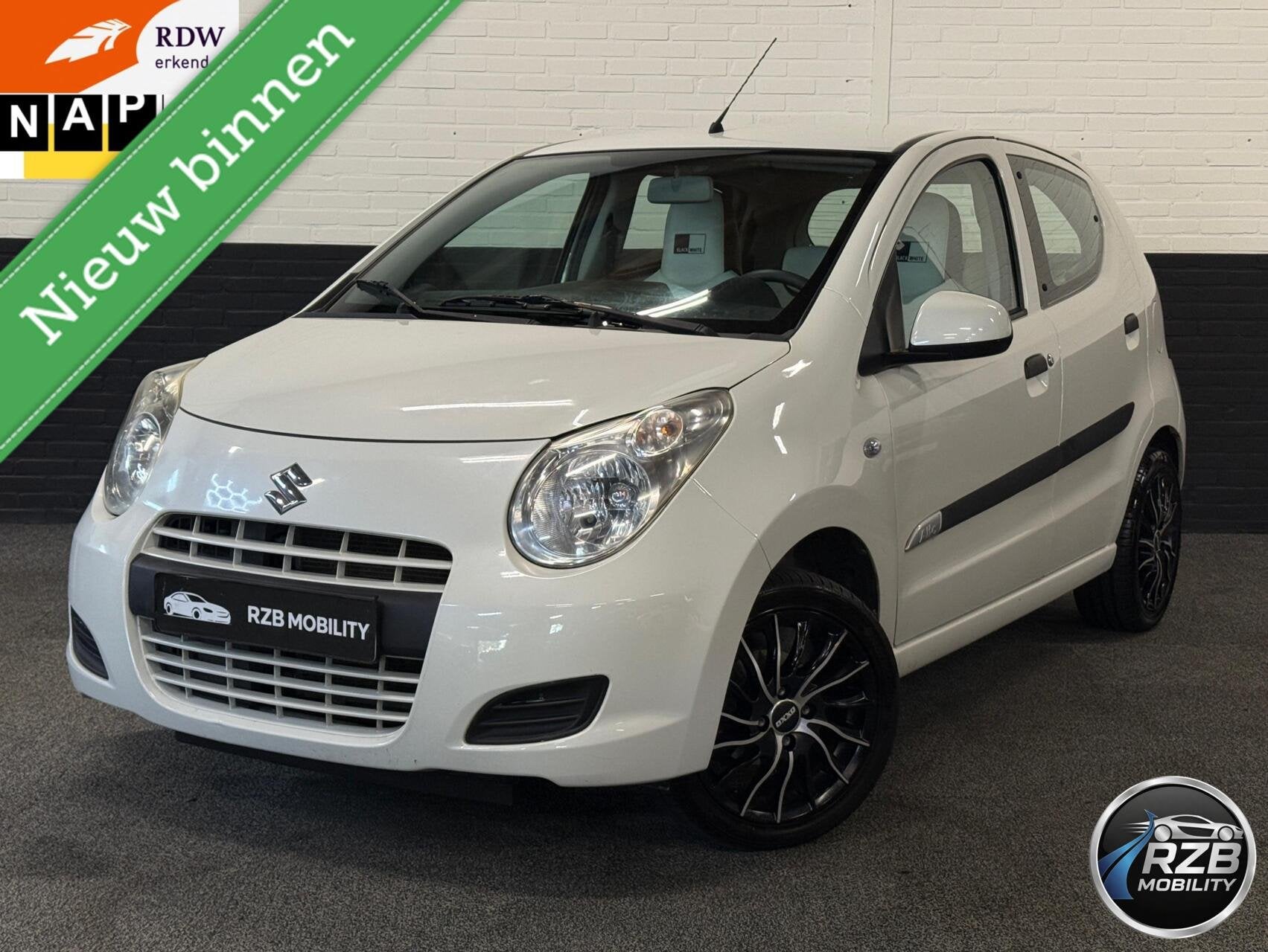 Suzuki Alto 1.0 Comfort Black and White Edition | Airco | UN, Voorwielaandrijving, Euro 5, Gebruikt, 200 kg
