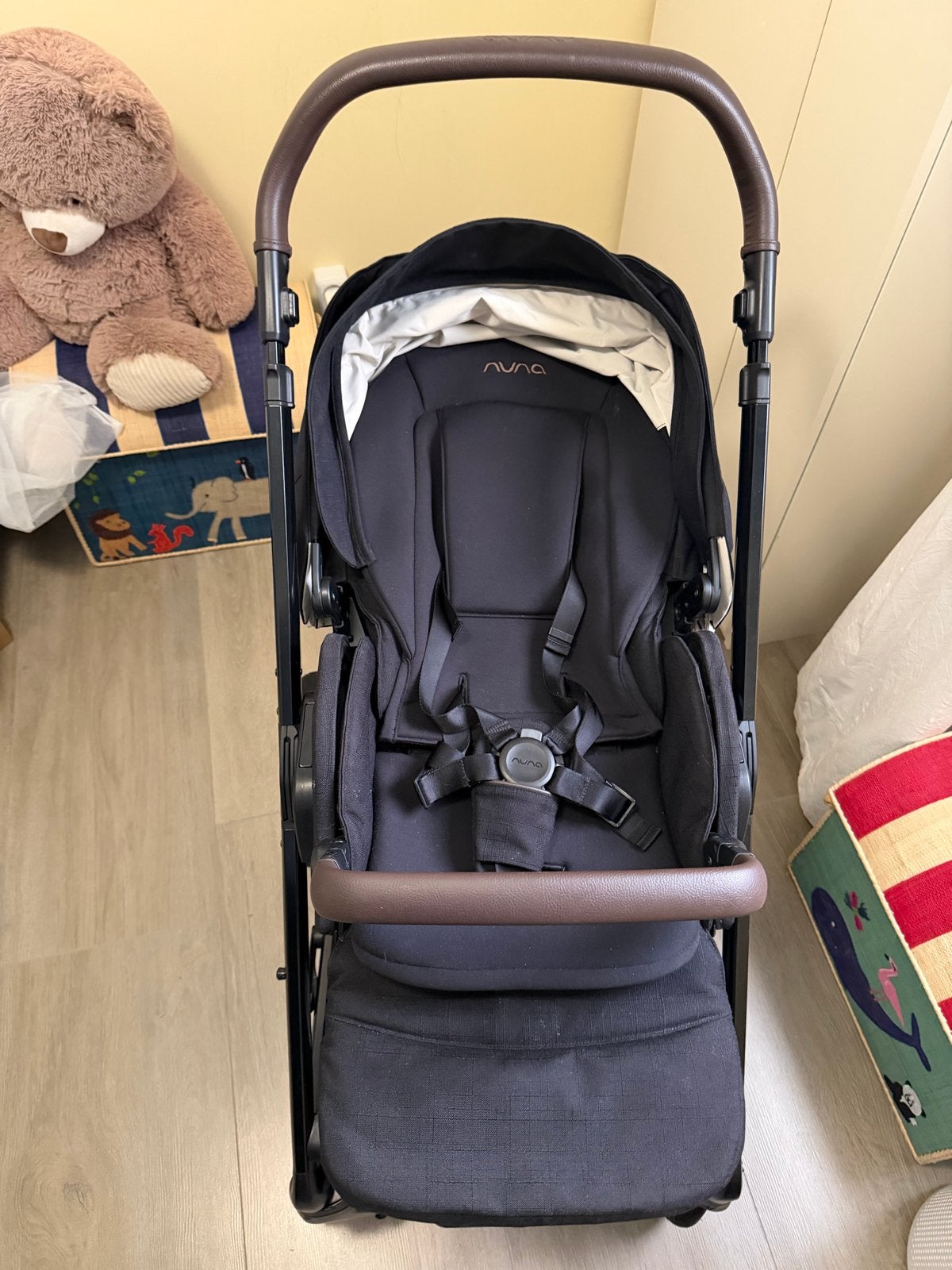 Foto 4 van Nuna MIXX Next Riveted Kinderwagen + Nuna Mixx RW (reiswieg)
