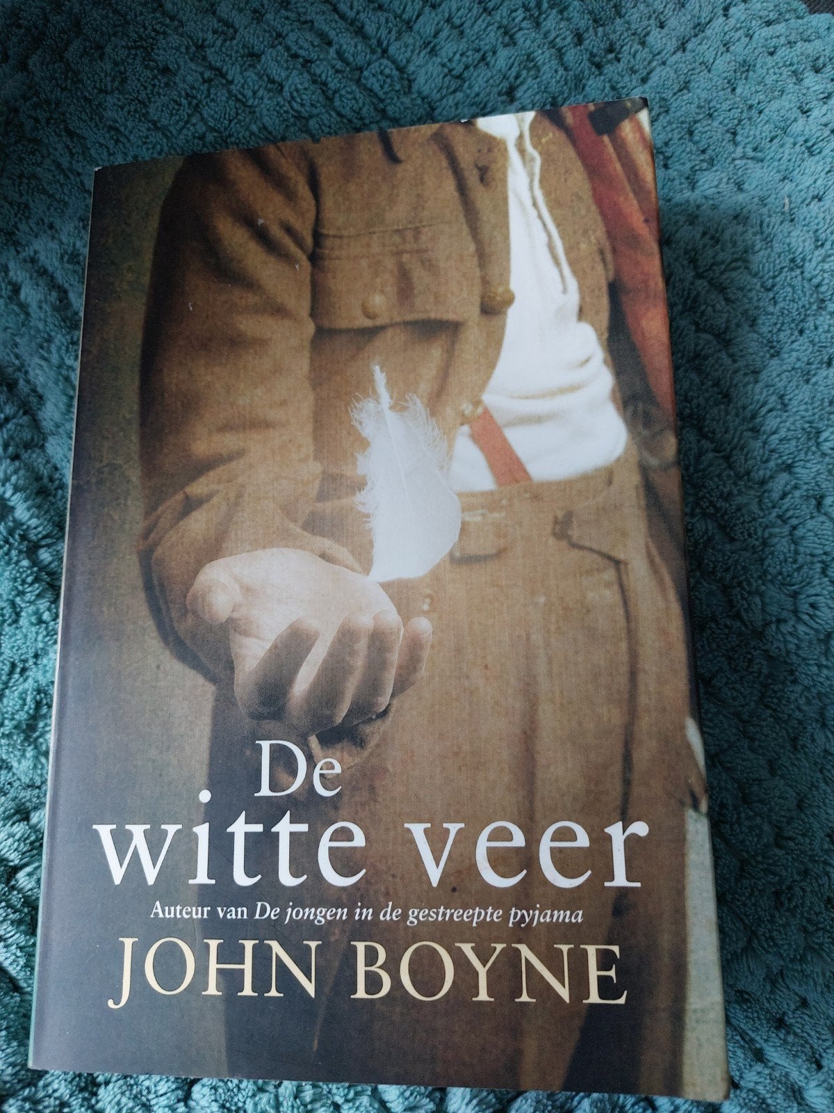 De Witte Veer - John Boyne, Ophalen of Verzenden, Zo goed als nieuw, John Boyne, Nederland