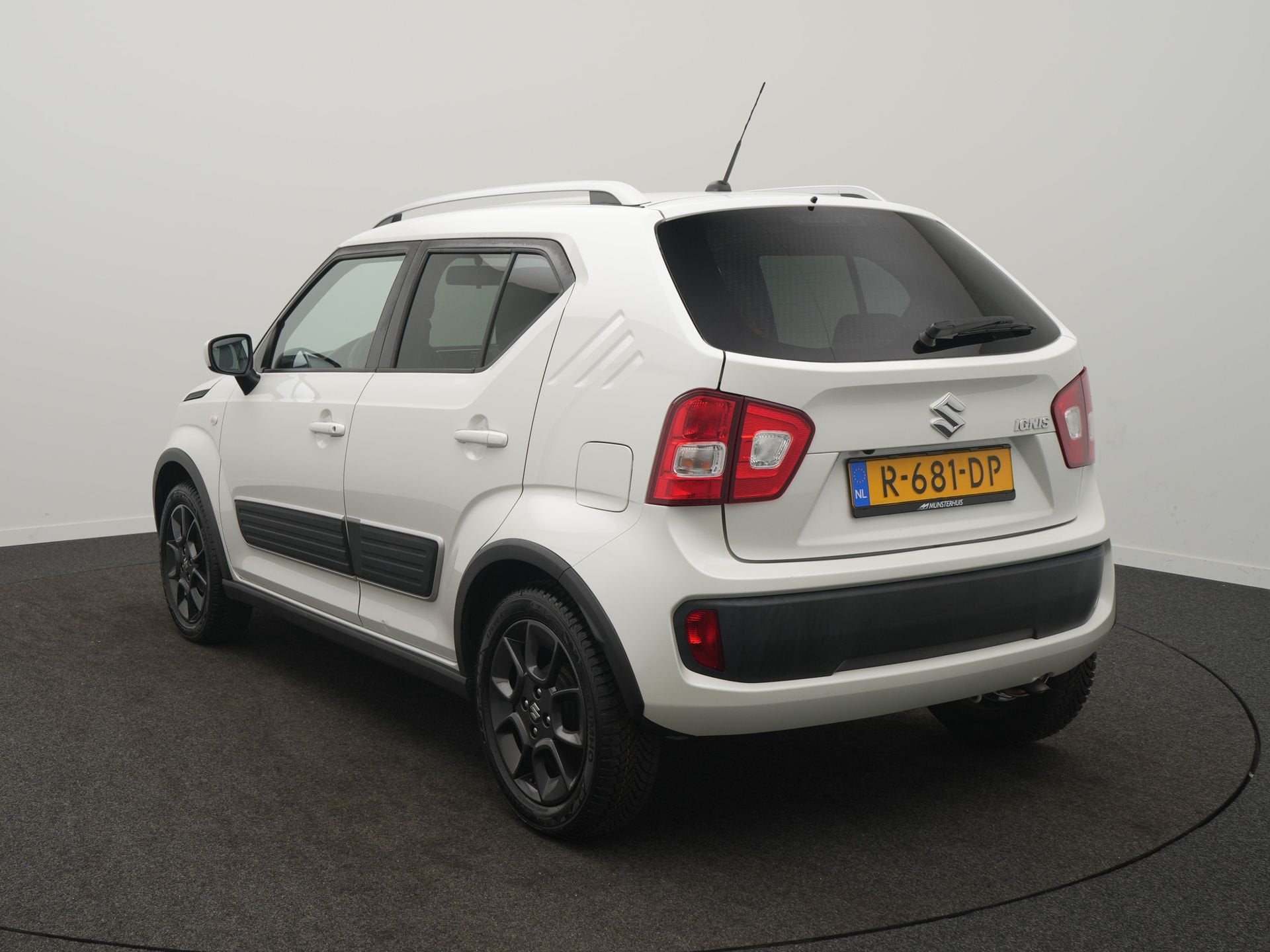 Suzuki Ignis 1.2 Select - RIJKLAARPRIJS - All Seasonbanden -, Voorwielaandrijving, Stof, Gebruikt, 4 cilinders