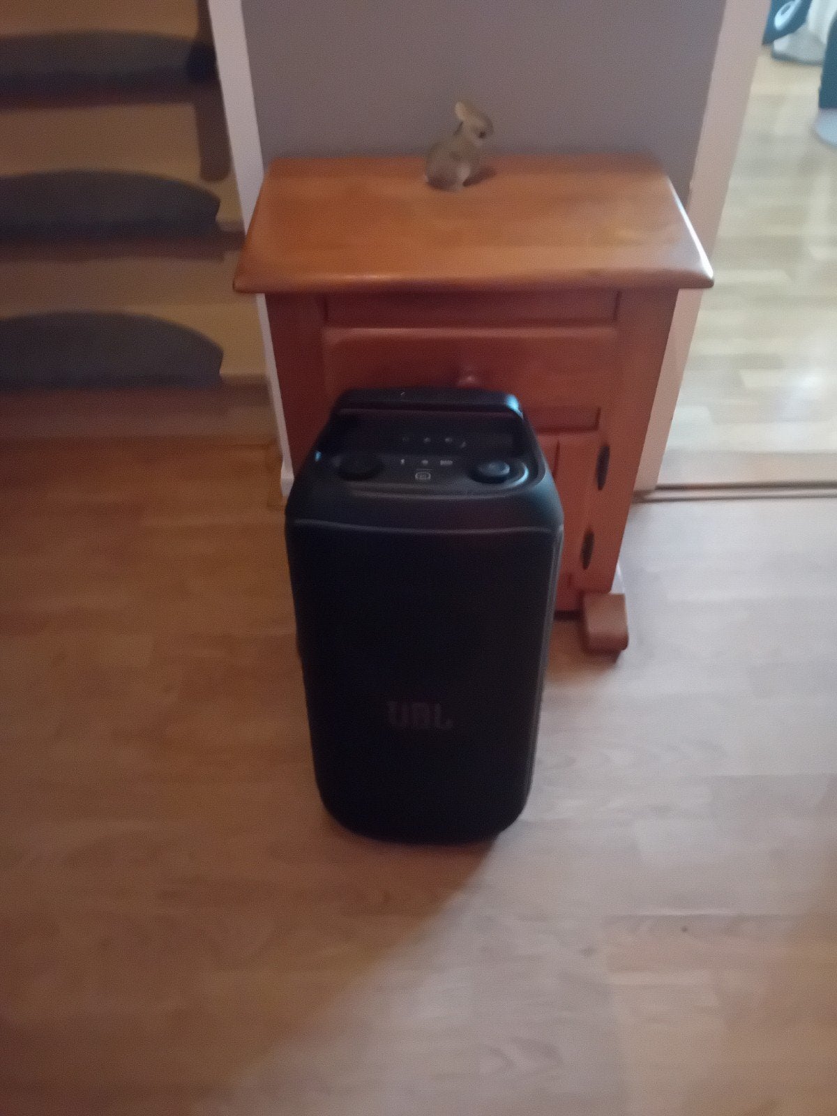 JBL PartyBox 100 - Draagbare Party Speaker met Lichteffecten, Audio, Tv en Foto, JBL, Party speaker, Zo goed als nieuw, AUX-ingang