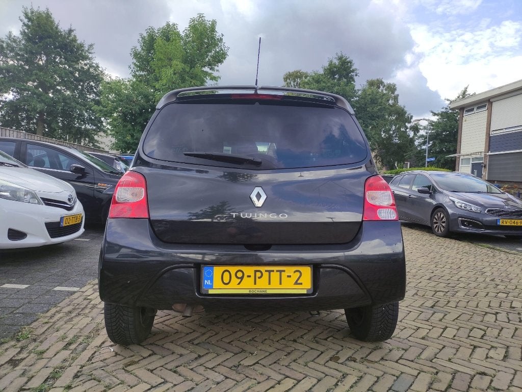 Renault Twingo 1.2 16V 2011 Zwart, Auto's, 839 kg, 74 pk, 4 cilinders, 4 stoelen