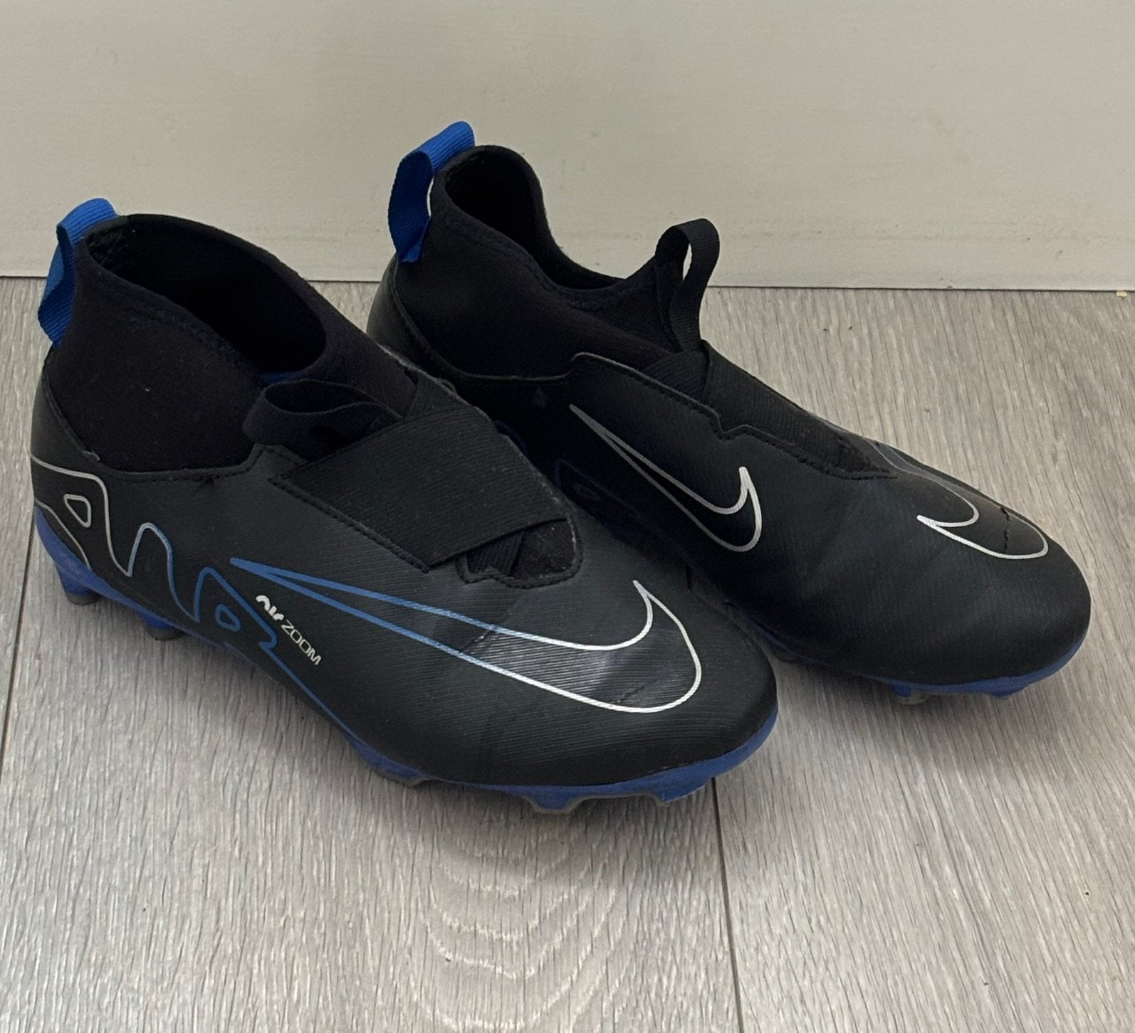 Nike voetbalschoenen maat 38, Sport en Fitness, Voetbal, Gebruikt, Maat XS of kleiner, Schoenen, Ophalen of Verzenden
